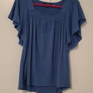 Blue textured stretchy top